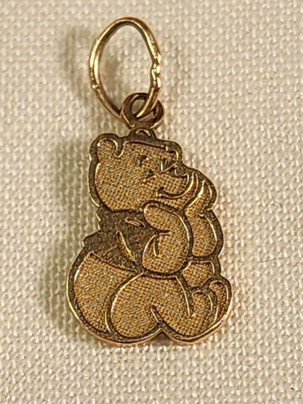 VINTAGE 14K Yellow Gold Disney Winnie the Pooh Charm